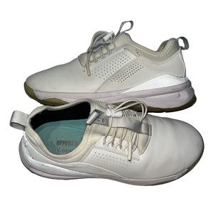 Clove White Nursing shoes